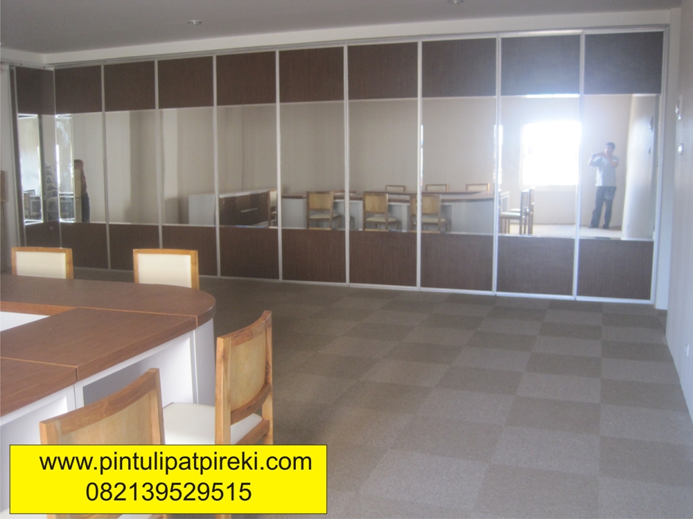 CV. PIREKI ASIA - Spesialis Pintu Lipat & Partisi Geser
