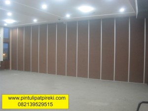 pintu partisi geser pireki